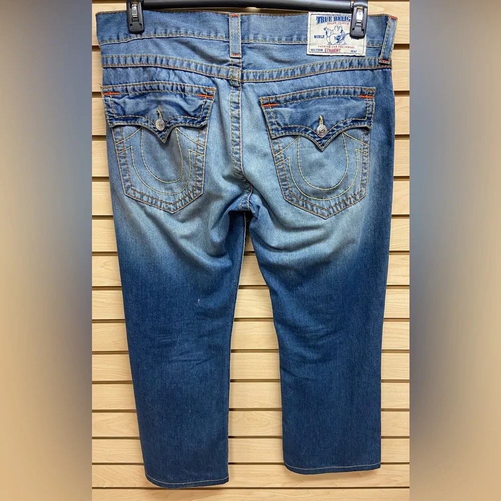 TRUE RELIGION MEN JEANS SIZE 36 INSEAM 26